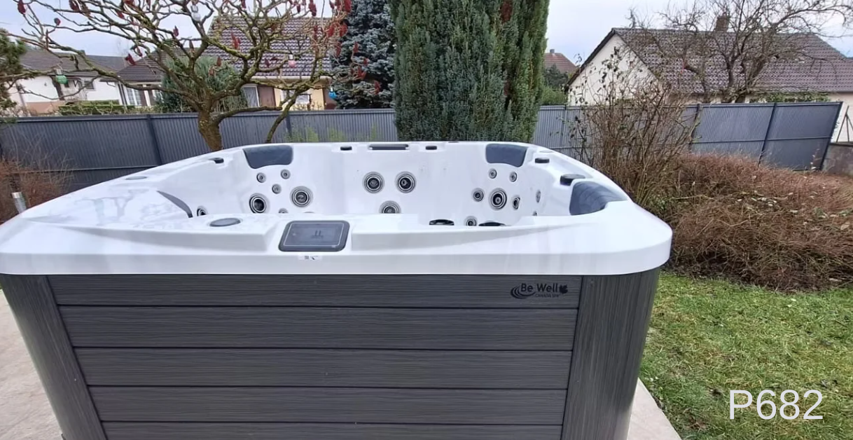 Be Well Spas Premium 682