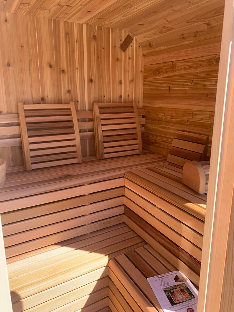 Dundalk Leisurecraft Luna Sauna with Porch Outdoor Knotty Red Cedar - Sun'n'Fun Pool & Spa
