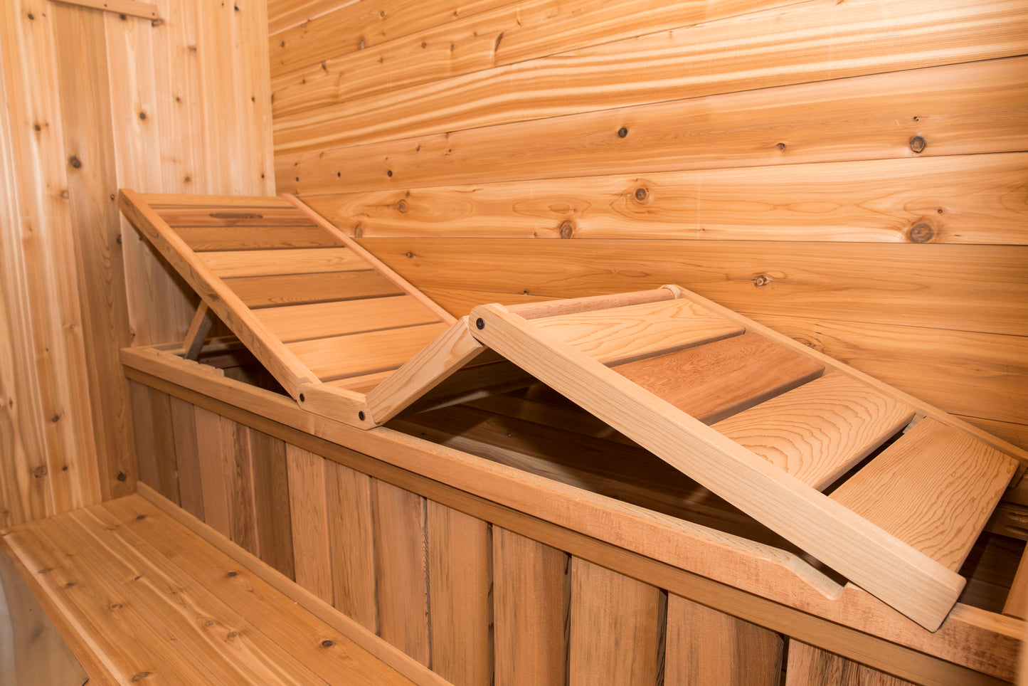 Dundalk Leisurecraft Luna Sauna with Porch Outdoor Knotty Red Cedar - Sun'n'Fun Pool & Spa
